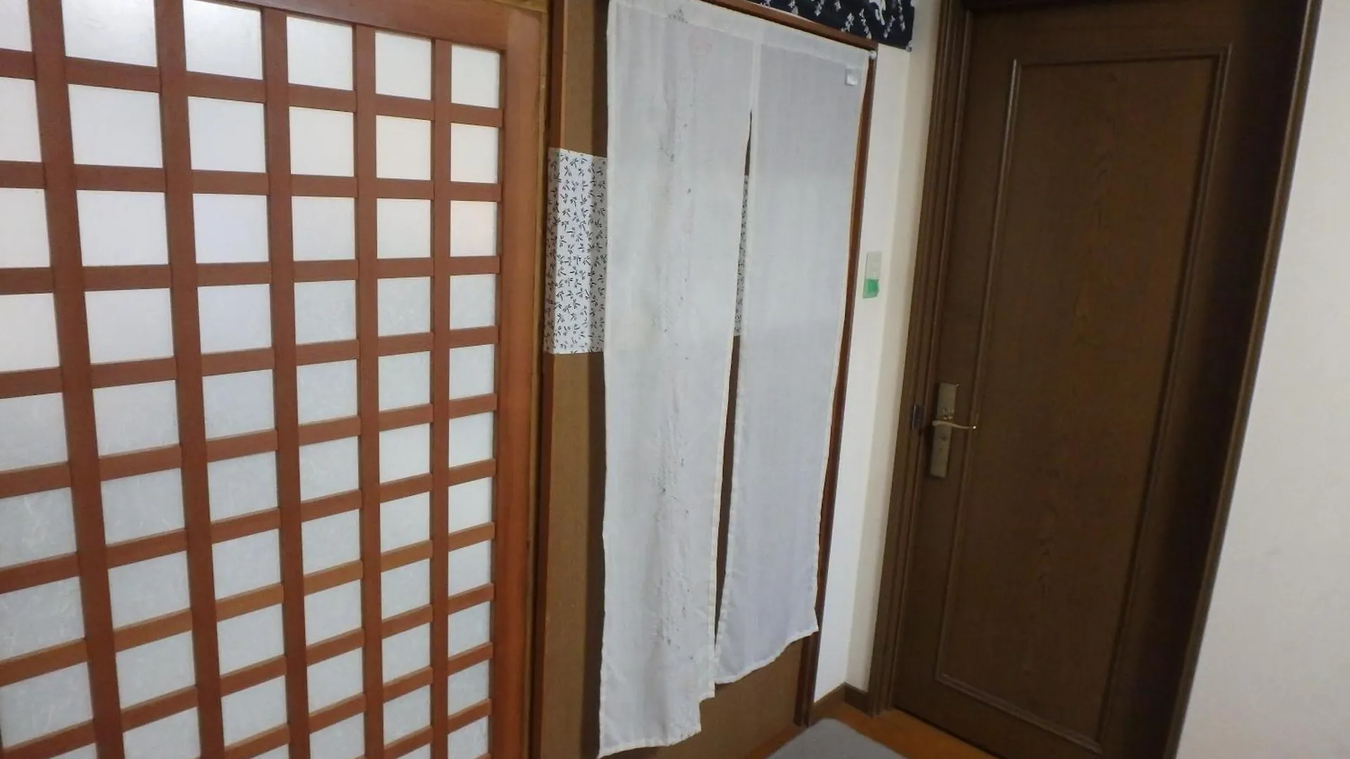 京の宿 西大路 Familie Kyoto 0*,  Japan